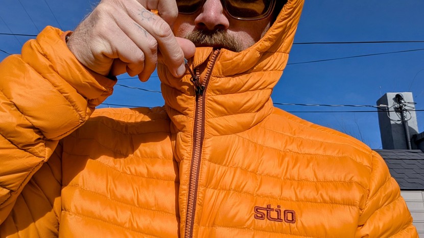 stio pinion hooded - the narrower baffles allow for more breathability and the zipper is...
