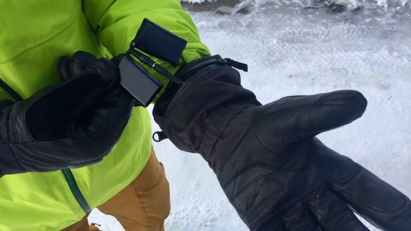 ski gloves - not only did we make a list of each glove&#039;s features, but we also...