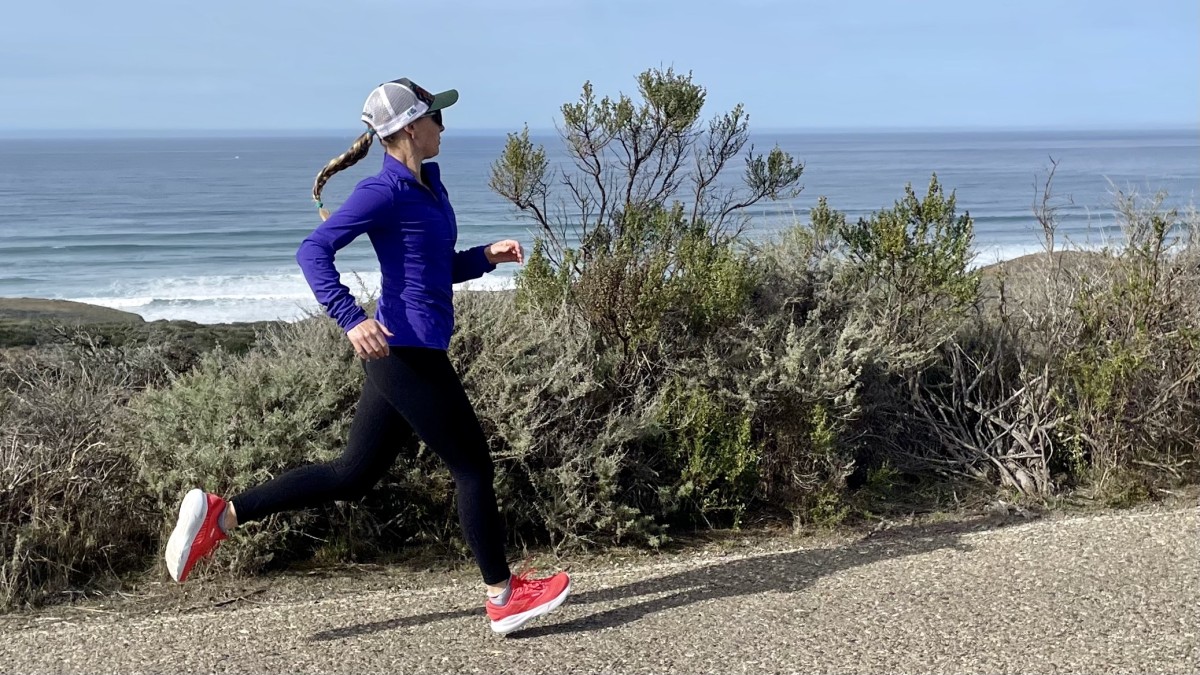 Brooks Adrenaline GTS 24 - Women's Review (Fatiguing legs feel right at home with the lateral assistance from the Adrenaline.)