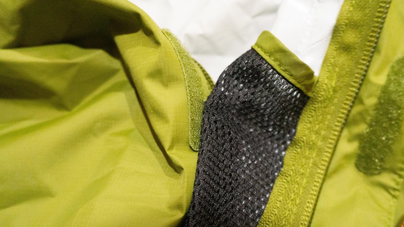 helly hansen loke - the hook side of the velcro commonly grabbed the mesh pockets...