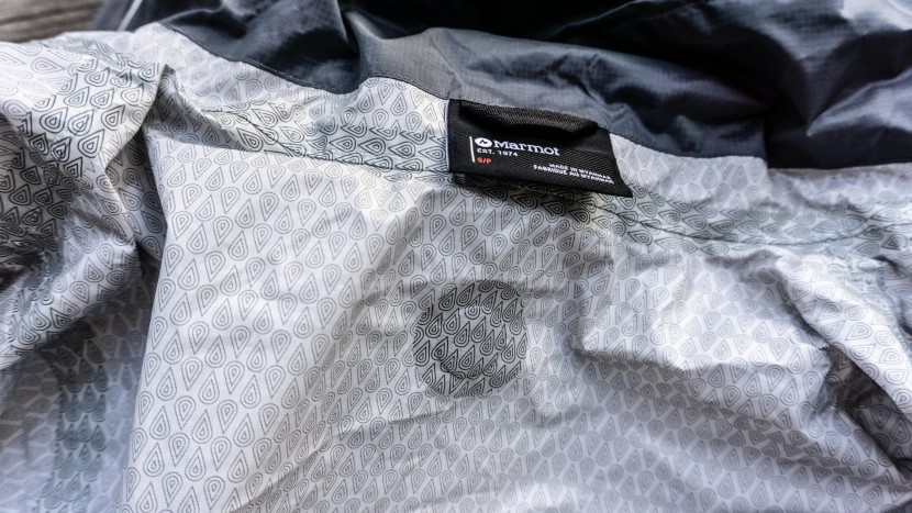 rain jacket men - some half liners are not particularly comfortable against the skin...