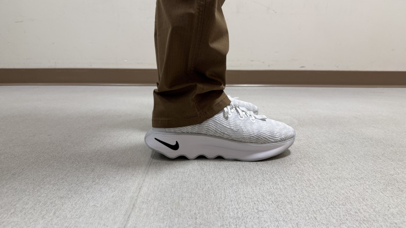 the rocker is very pronounced in the heel.