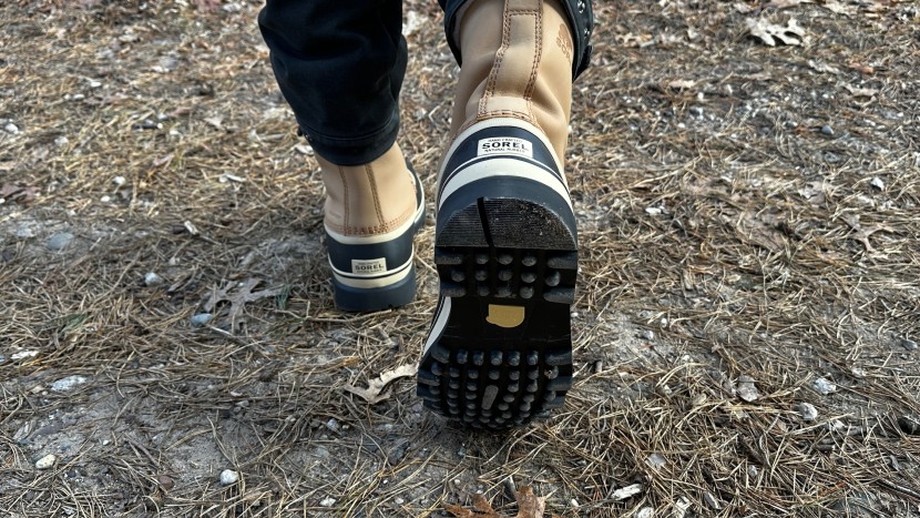 sorel caribou - these rubber-soled boots keep water away, and the leather aided in...