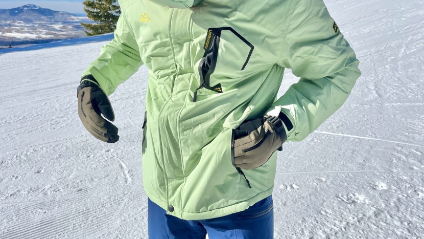 magcomsen - one chest zippered pocket and two handwarmer pockets, all with...