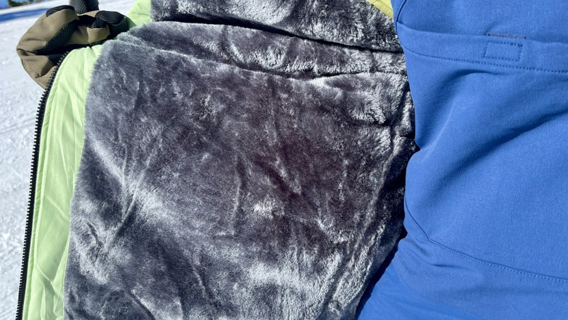 magcomsen - faux-fur provides a cozy feel to the magcomsen&#039;s lining.