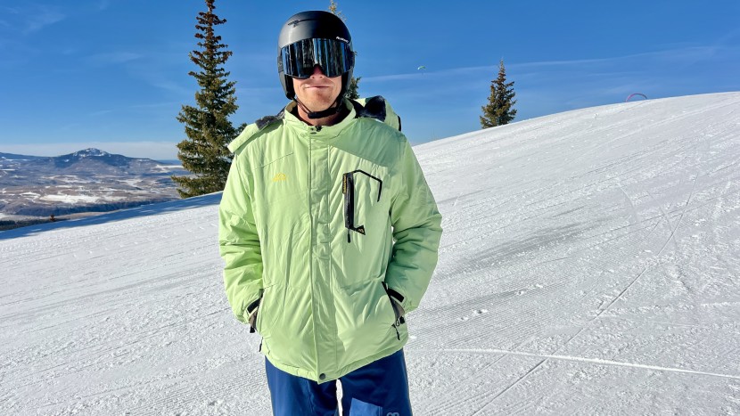 magcomsen - the magcomsen ski jacket has unremarkable style.