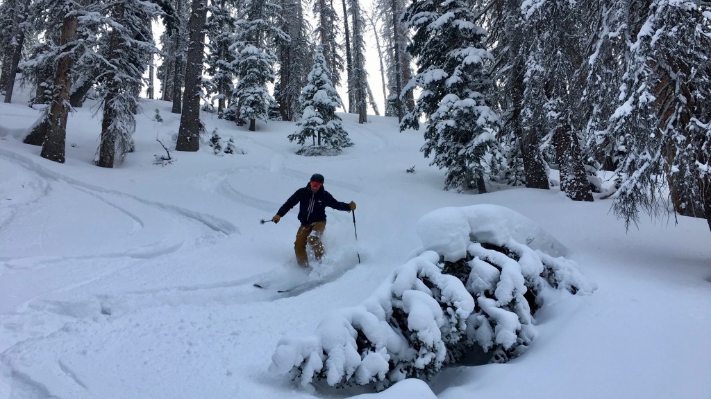 helly hansen alpha lifaloft - shredding pow in the alpha lifaloft gave us a great look into this...