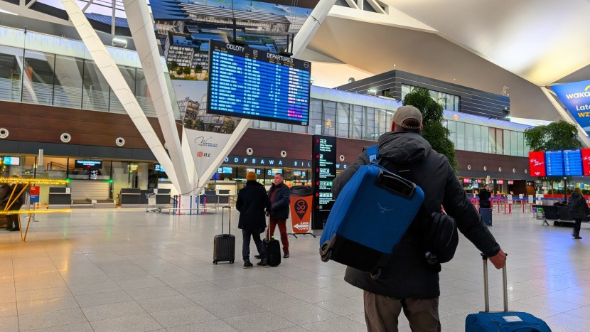 canada goose langford parka - getting the latest on our delayed flight out of gdansk, poland. the...