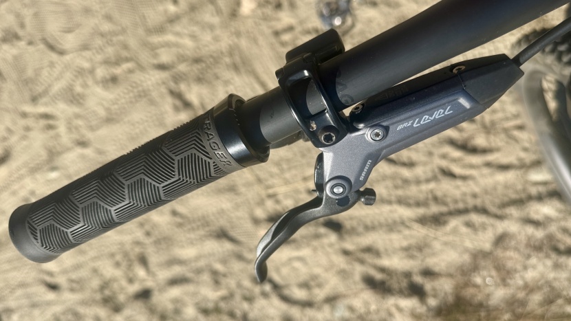 stealth levers give the cockpit a clean, tidy look with plenty of...