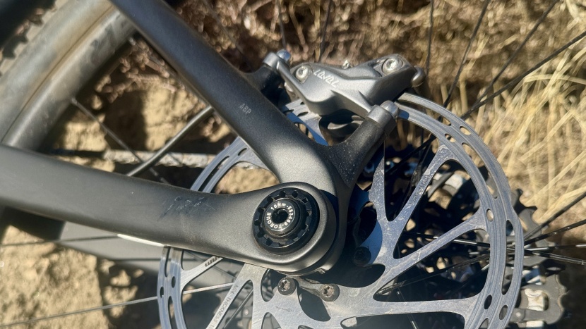 trek top fuel 9.8 gx axs - the abp suspension decouples the braking forces from the suspension...