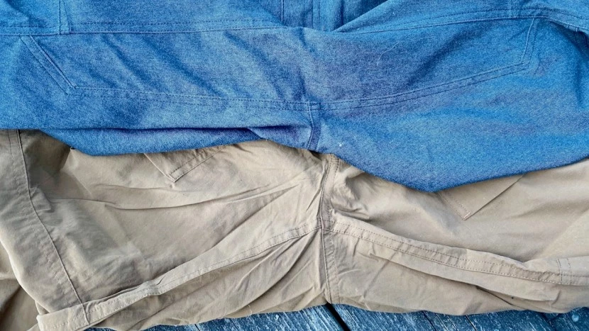 Comparison of hiking pants with and without gusseted crotch design for better mobility