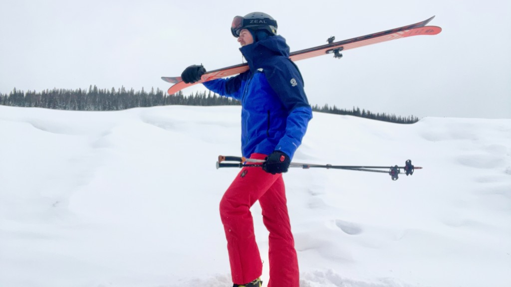 spyder dare - hiking to the slopes on a sub-zero day in the spyder dare.