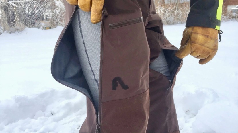 ski pants men - vents on both sides of each leg offer the most ventilation of the...