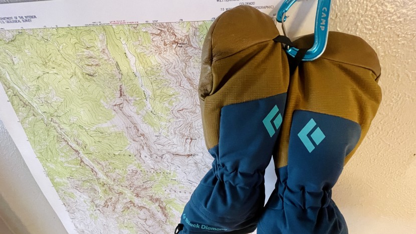 ski gloves womens - the carabiner loops on the mercury mitt make them an even better...