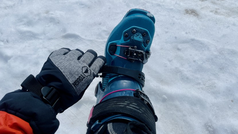 tough outfitters xplore for women - the xplore has just good enough dexterity to keep on for most tasks.