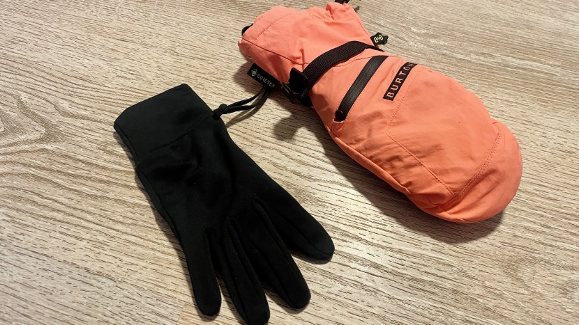 BURTON Women’s Gore-Tex Under Mitten  Ｓ Amazon.com : Burton Womens Gore-Tex Under Mitten, Bog