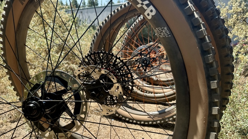 forge + bond shift am all-mountain - compare, contrast, and ride em&#039; like rentals.