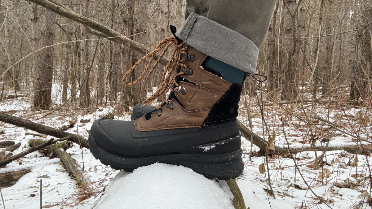 The North Face Chilkat V 400 Review (Thew Chilkat provides solid warmth, traction, and comfort making it a favorite winter boot.)