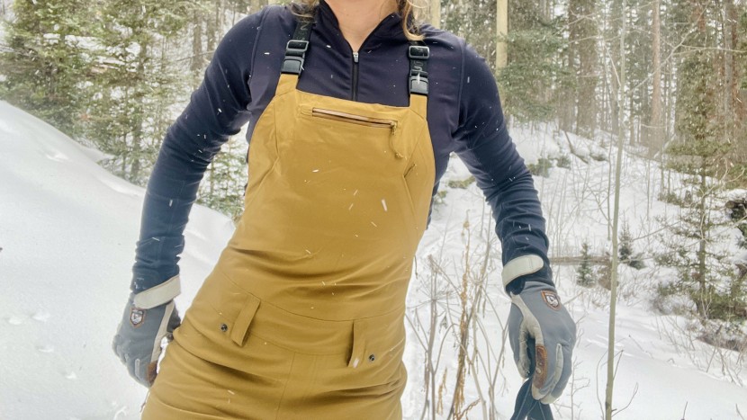 the foxy has both a chest pocket and kangaroo pocket, in addition to...