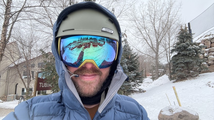 the fleece lined chin area gives it a cozy feel.