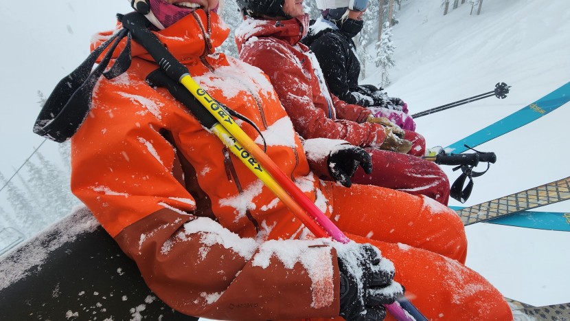 ski pants womens - assessing the waterproofing of ski pants in stormy conditions.