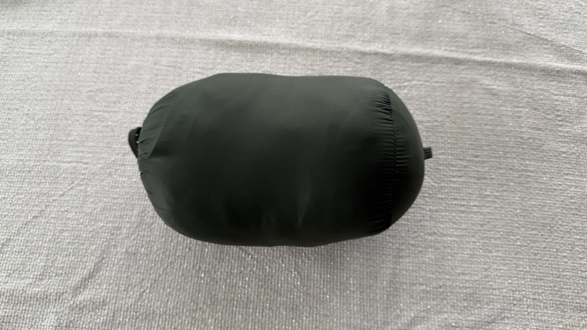 amazon essentials lightweight puffer hooded - a separate stuff sack makes for simple transport.