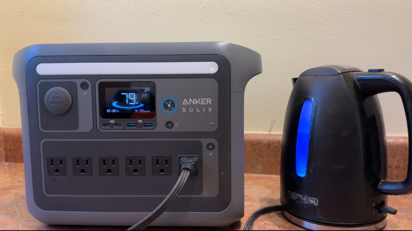 power station - the anker c1000 has a clean and functional display.