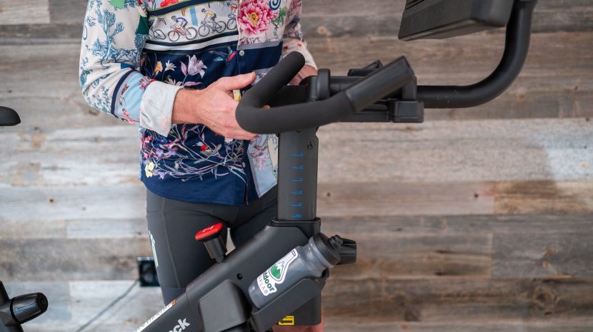 nordictrack x24 exercise bike - height adjustment also happens without indexing, but there is no...