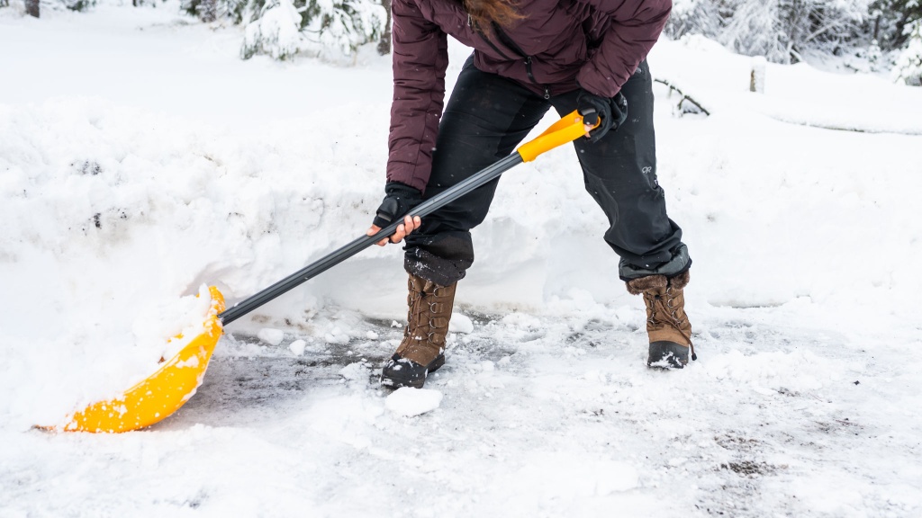 baffin chloe - these boots are easy to slip on and ready for action with solid...