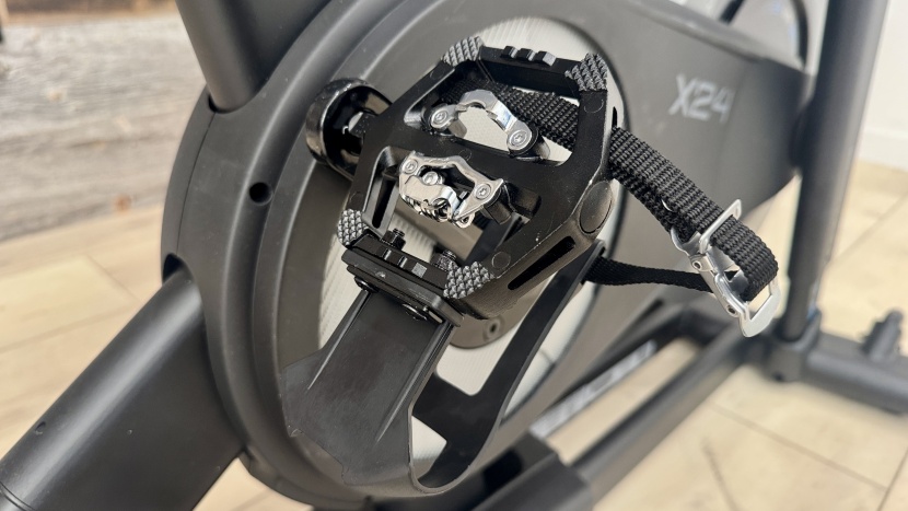 dual-sided pedals allow you to get serious or not.