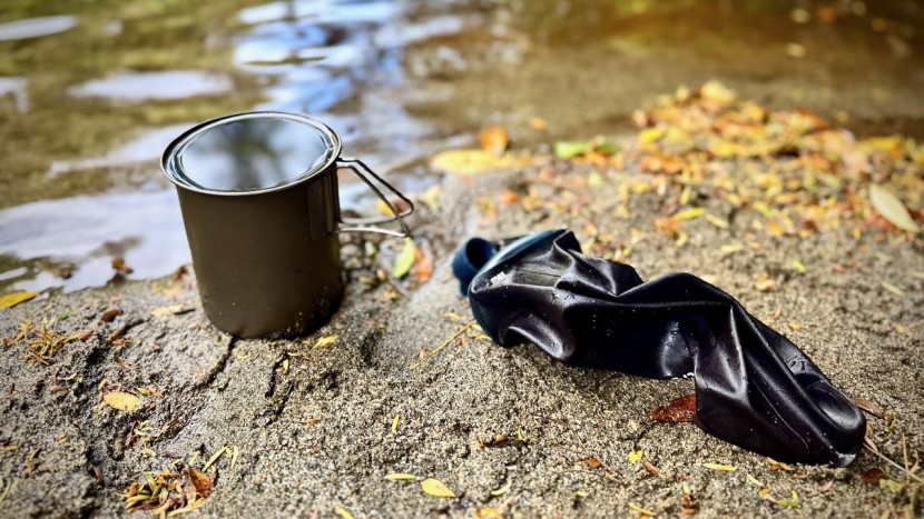 the lifestraw peak squeeze can store up to one liter of water but...