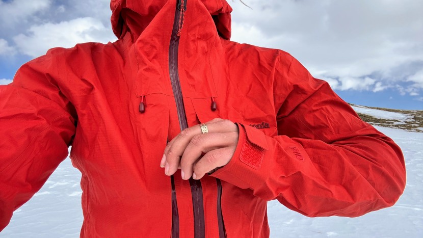 patagonia m10 storm for women - the easy access a-line pockets on the m10.