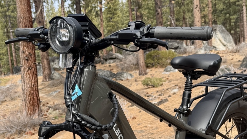the elite headlight produces 850 lux, which is 4x the illumination...