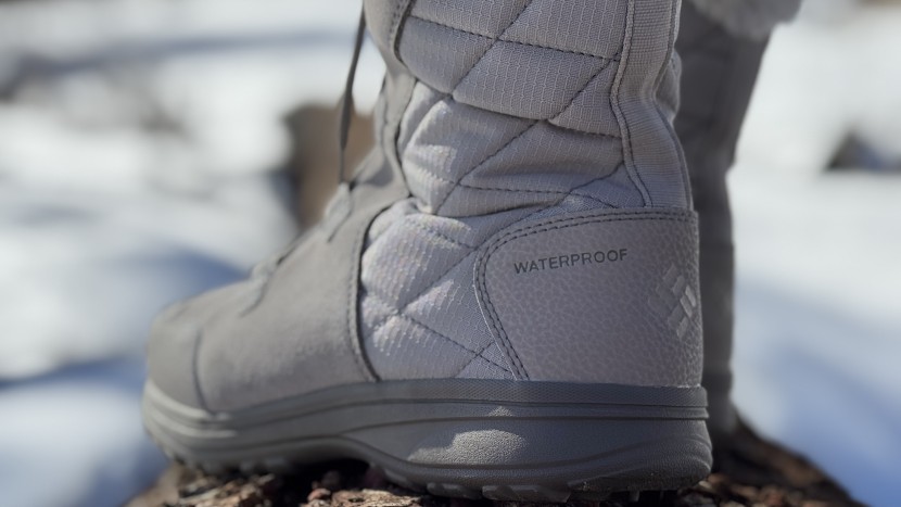 columbia ice maiden ii - the thin soles didn&#039;t help with insulation and we got cold feet when...