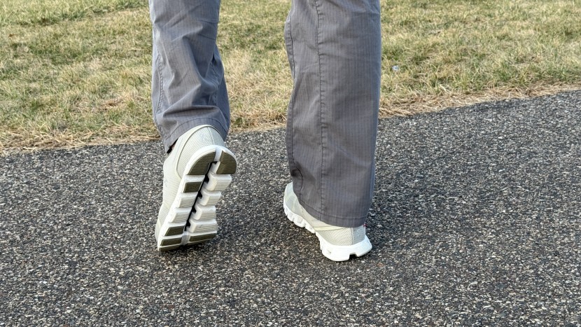 on cloud 5 - the on cloud 5 provides light weight comfort with the convenience of...