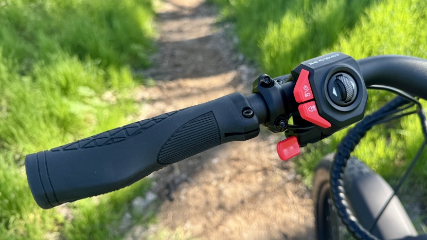 segway xafari - a slick 4-way scroll wheel allows you to control everything on the...