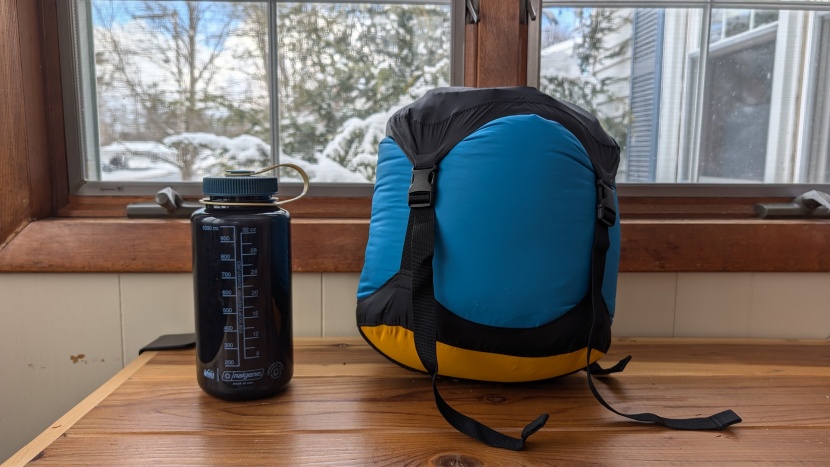 western mountaineering kodiak mf - while not the lightest bag in the test, this bag offers an...