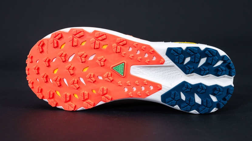 brooks catamount 4 - the traction design of the brooks catamount 4 features trailtrack...