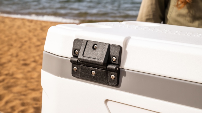 igloo has continued to improve its hinges for added longevity and...