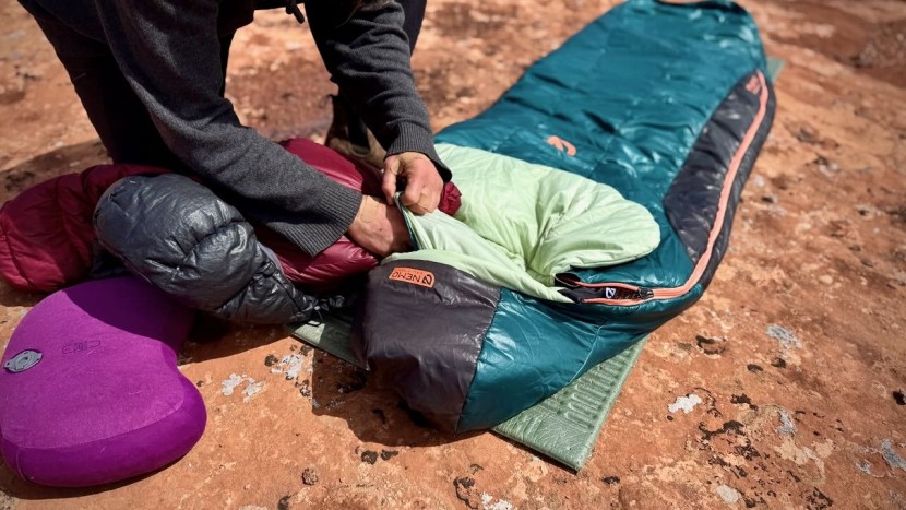 we prefer a down jacket in the tight-fitting pillow sleeve.