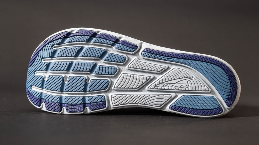 altra torin 8 - each of those channels cut into the outsole grabs rocks with glee...