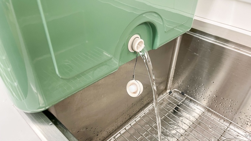 no more losing your drain plug when leaving in a hurry, the...