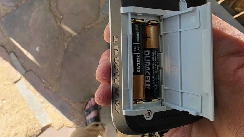 mammut barryvox 2 - the new barryvox 2 only requires two batteries, instead of the...