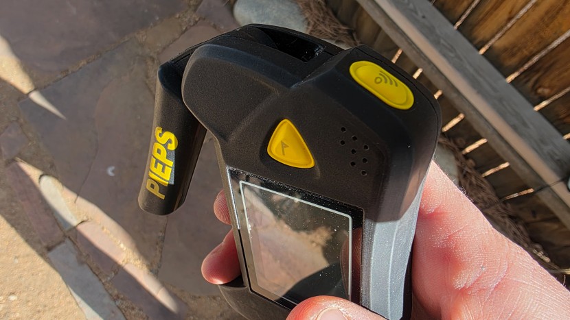 pieps pro ips - the scan function is on top, and the flagging function is on the...