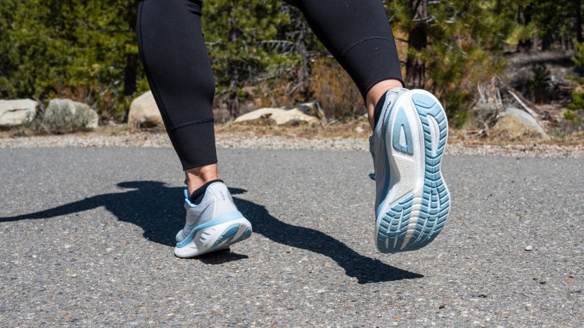 saucony ride 18 for women - though not specifically made for overpronators, the shoe offers...