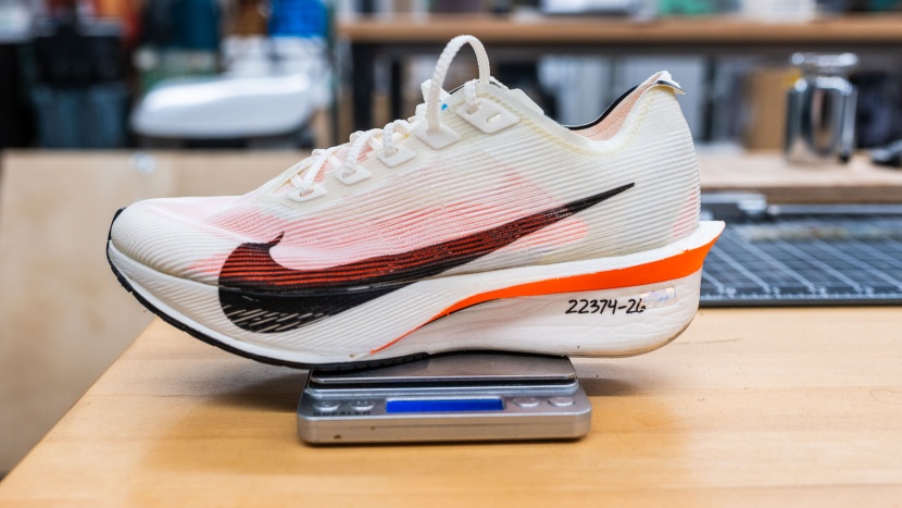 nike vaporfly 4 for women - literally the lightest shoe i&#039;ve ever tested, the vaporfly is primed...