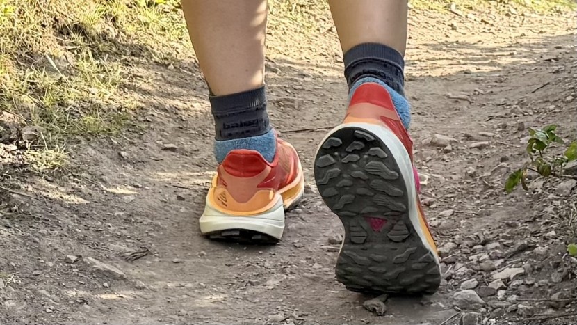 craft pure trail for women - thanks to its thinner rock plate, this shoe delivers sensitivity and...