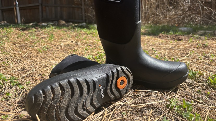 bogs neo-classic tall for women - the bogs neo-classic tall have excellent traction on snow and ice.