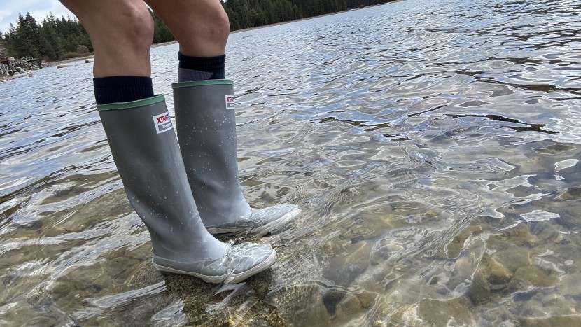 rain boots womens - when splashing around in lakes, rivers, on boats, or in muddy ponds...