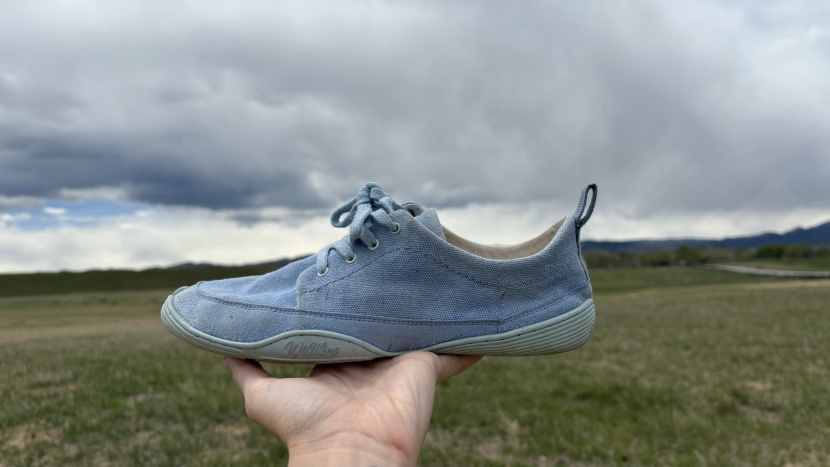 wildling mar for women - the minimalist construction of the mar is very lightweight.